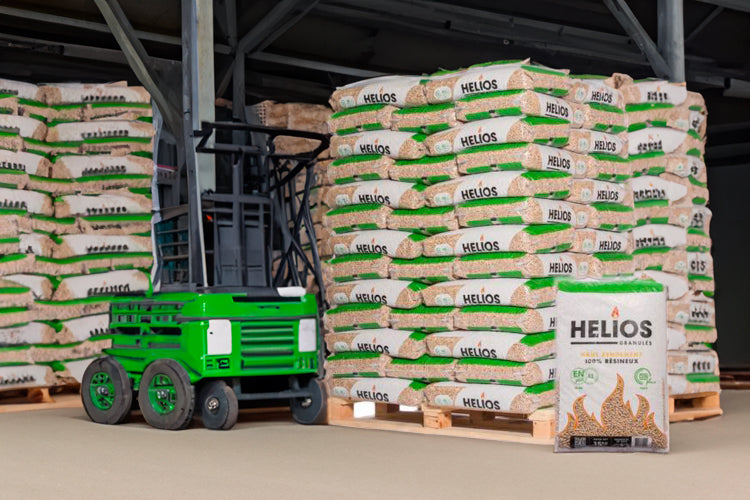 Helios Holzpellets - Palette mit 65 Säcken à 15 kg