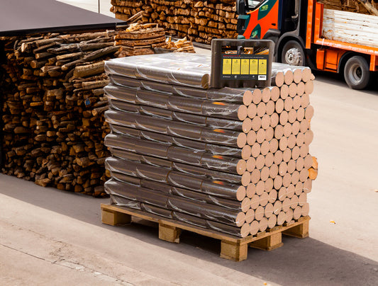 Runde Buchenbriketts in 96 Säcken à 10 kg